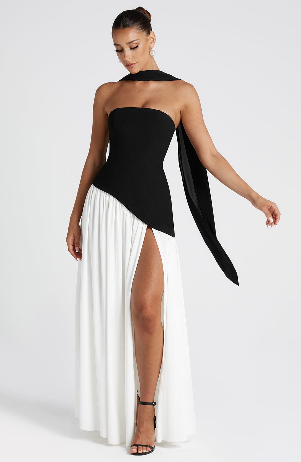Julia Maxi Dress - Black/White