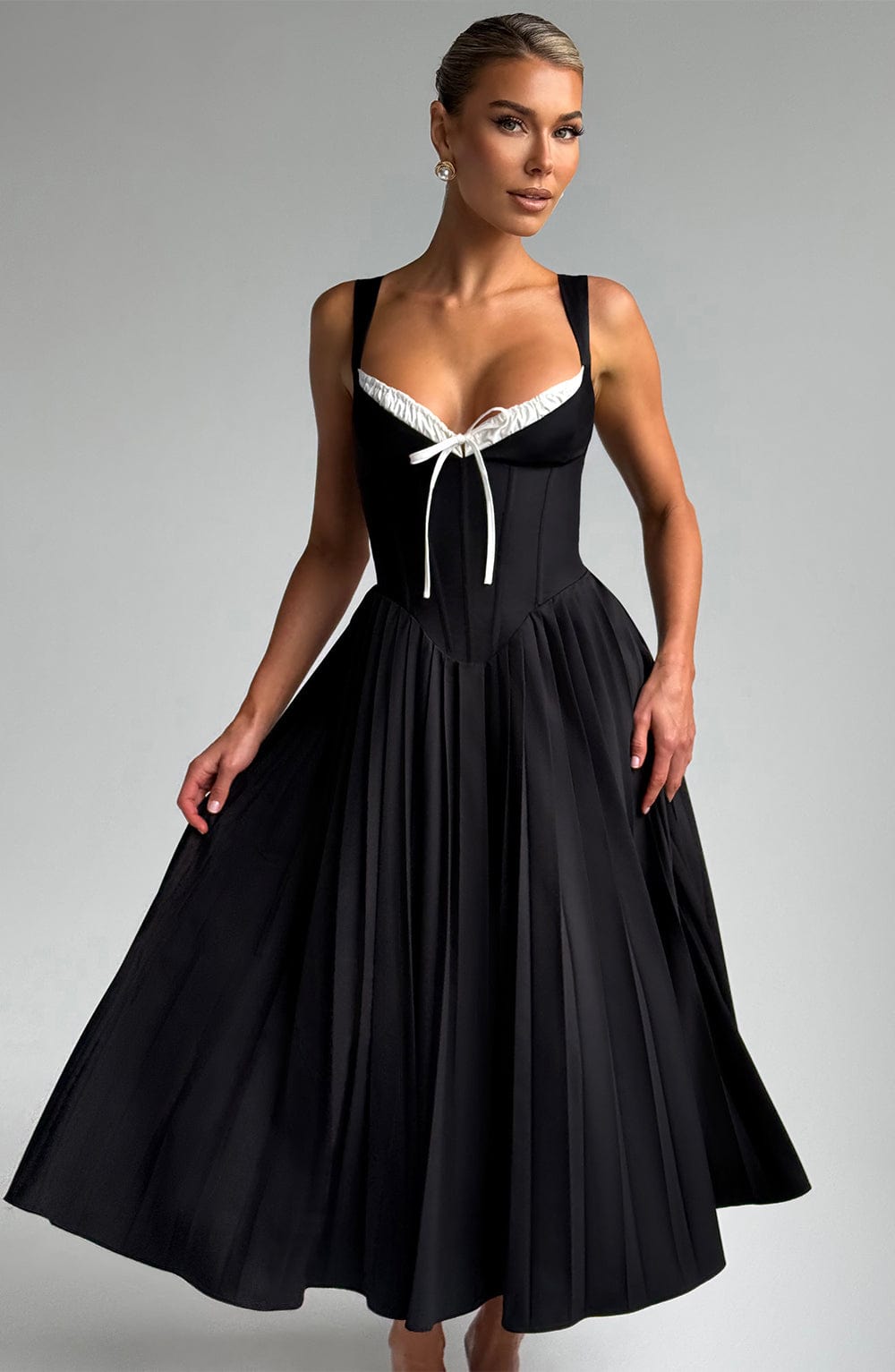 Amber Midi Dress - Black/White